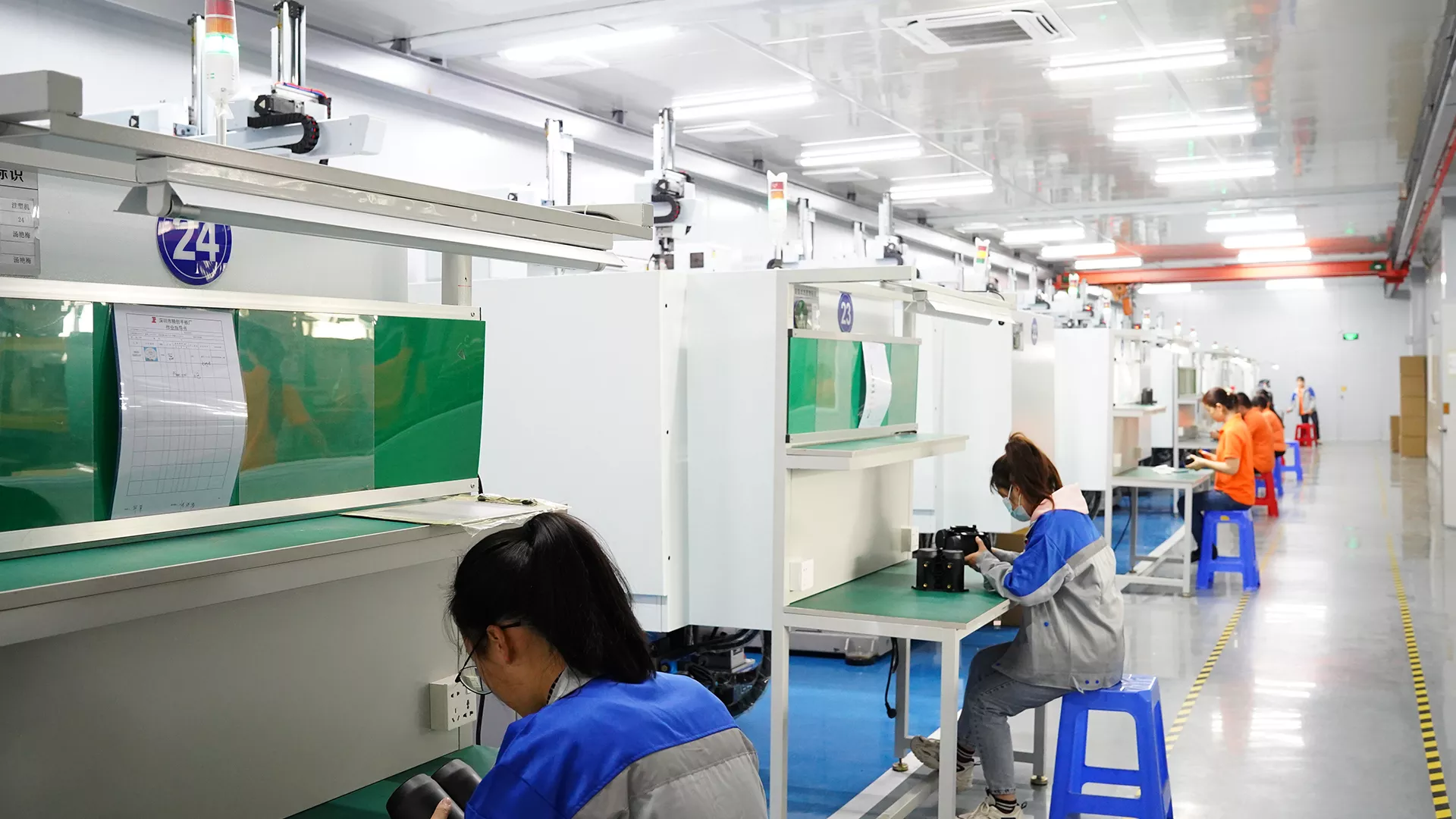 rapid-MFG injection molding factory floor 002